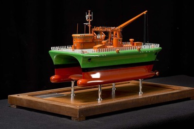 graphics/mmr/M4219_EvS83-031.jpg; M4219; ;