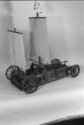 graphics/mmr/coll/M2951-4_KBZW.jpg; M2951; Volmodel van een strandzeilwagen of zeilwagen naar een ontwerp van Simon Stevin; volmodel