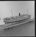 graphics/mmr/coll/M3530-1_6X6ZW.jpg; M3530; Volmodel van het m.s. 'Sibajak' van de Rotterdamsche Lloyd; volmodel